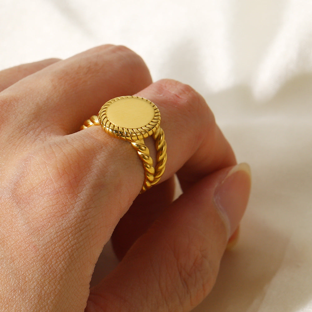 Rotunda Signet Ring