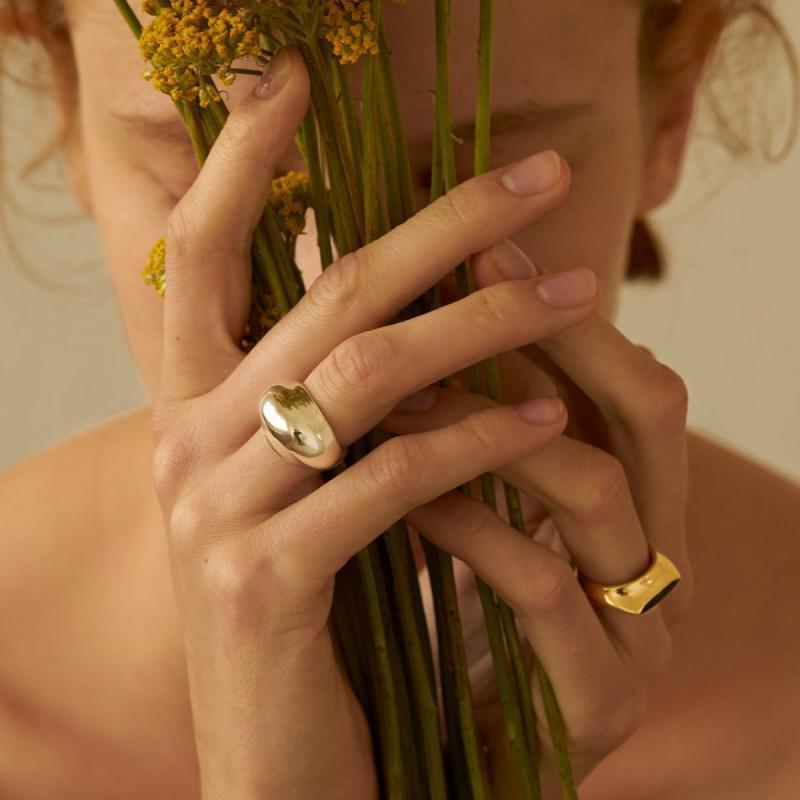 The Black & Tan Ring