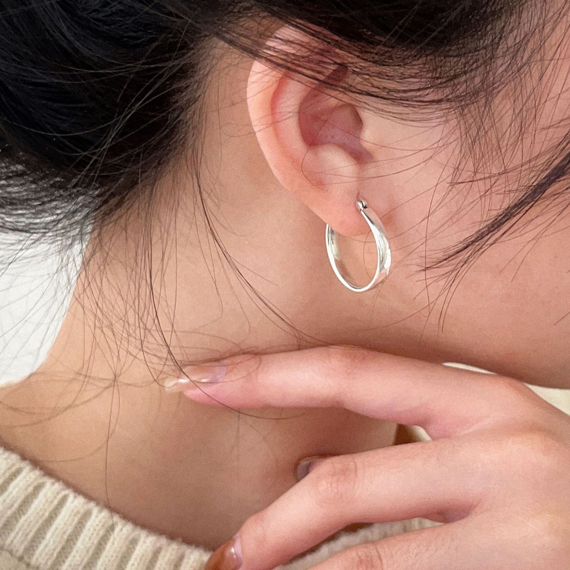Simply Lovely Silver Hoop Earrings-Ringified Jewelry