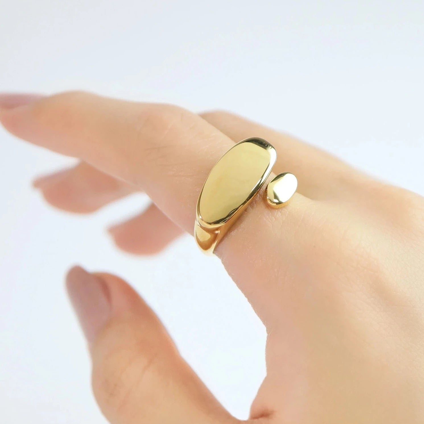 Scialle Signet Gold Wrap Ring