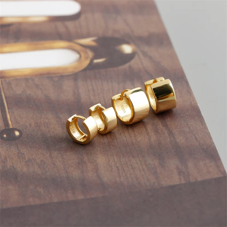 Minimalist Gold Hoop Earrings