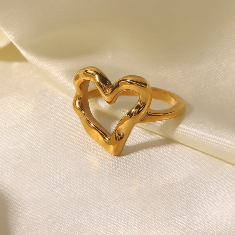 Heart Halo Gold Ring