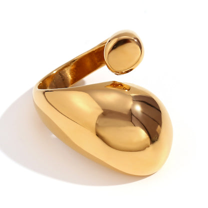 Wow Twist Gold Ring