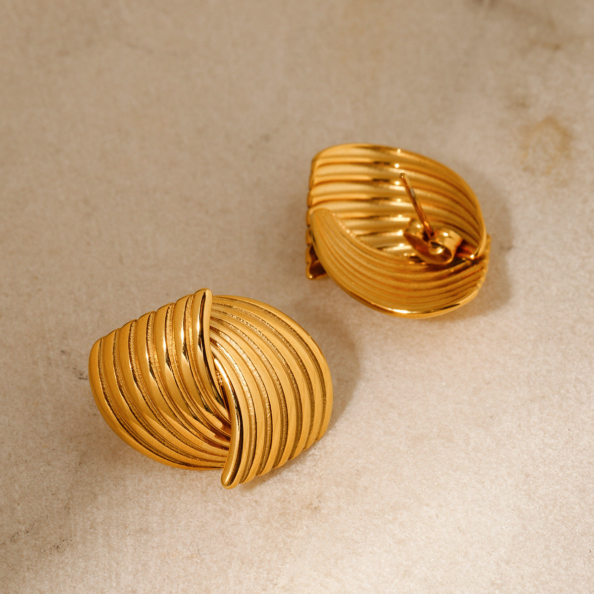 Curved Blaze Gold Earrings