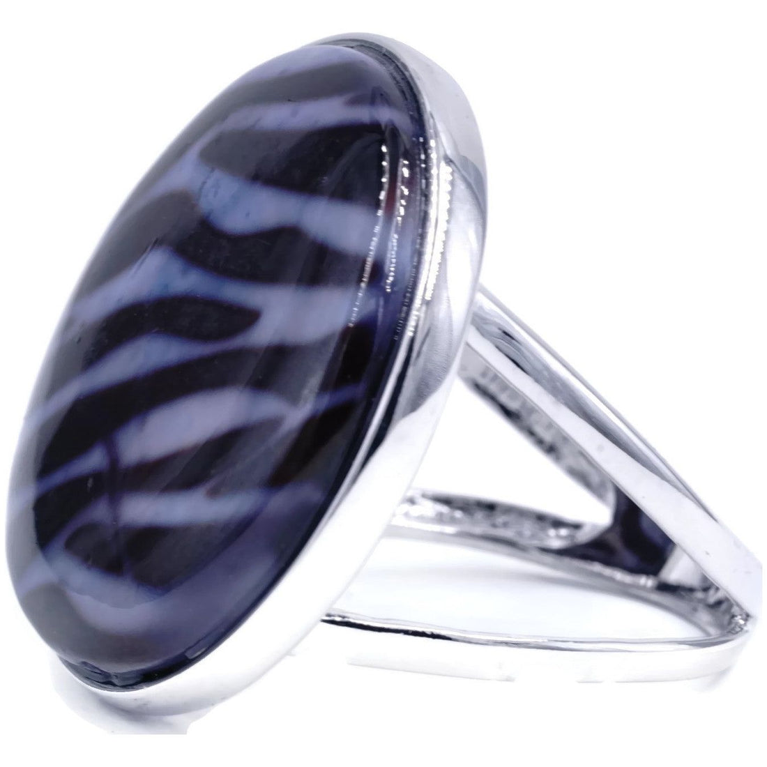 Zebra Button Mother of Pearl Black Ring
